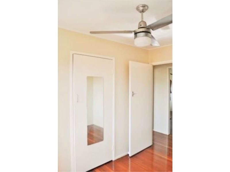 2/63 Emsworth Street, Wynnum QLD 4178