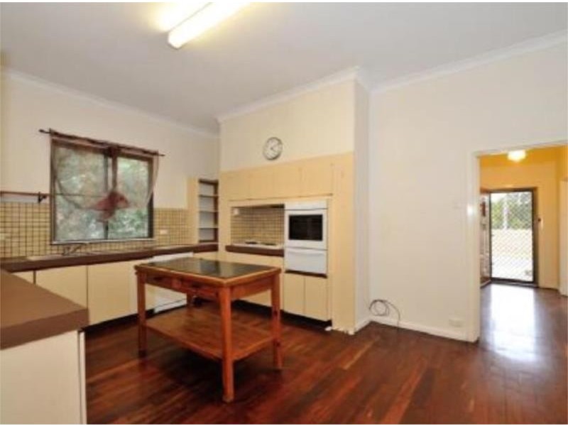166 Railway Parade, Bayswater WA 6053