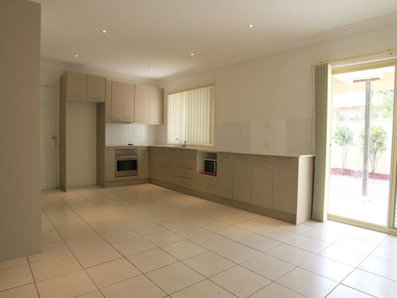 1/13-15 Atchison Road, Macquarie Fields NSW 2564