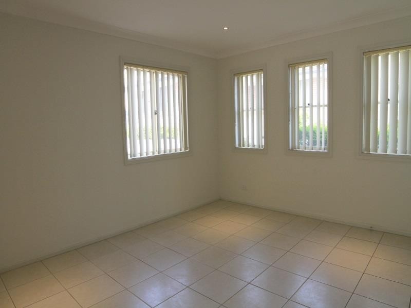 1/13-15 Atchison Road, Macquarie Fields NSW 2564