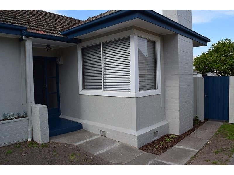 556 Bluff Road, Hampton VIC 3188