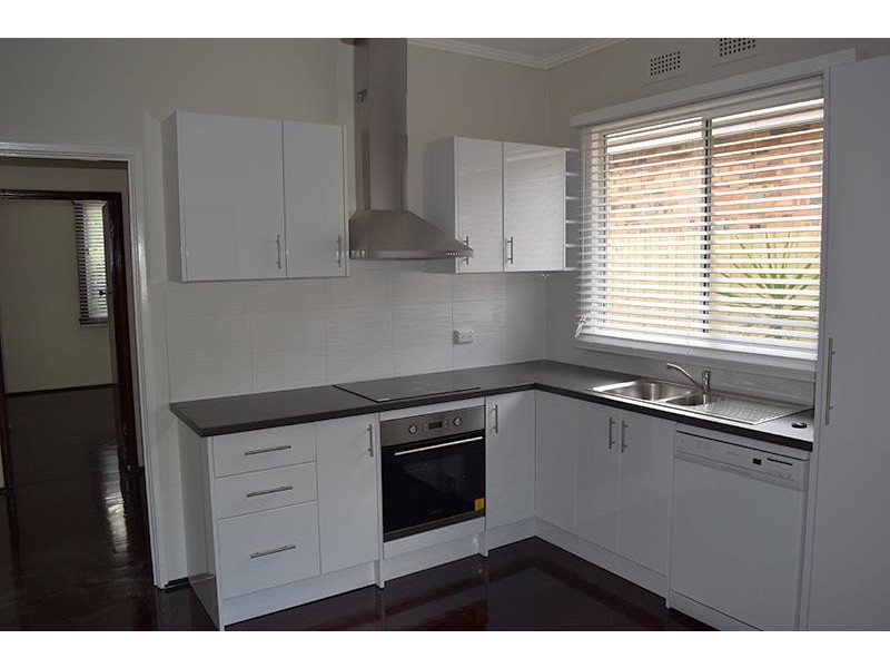 556 Bluff Road, Hampton VIC 3188