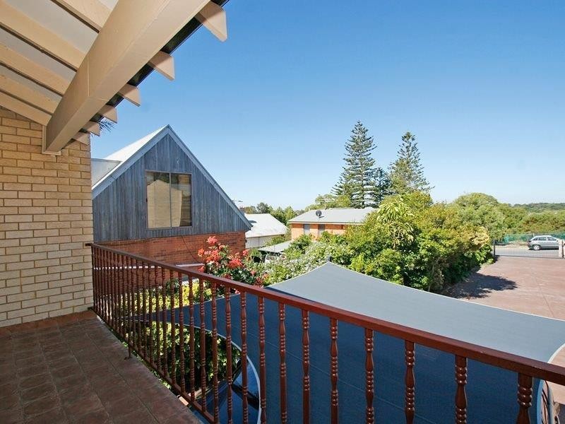8/5 Swanbourne Street, Fremantle WA 6160
