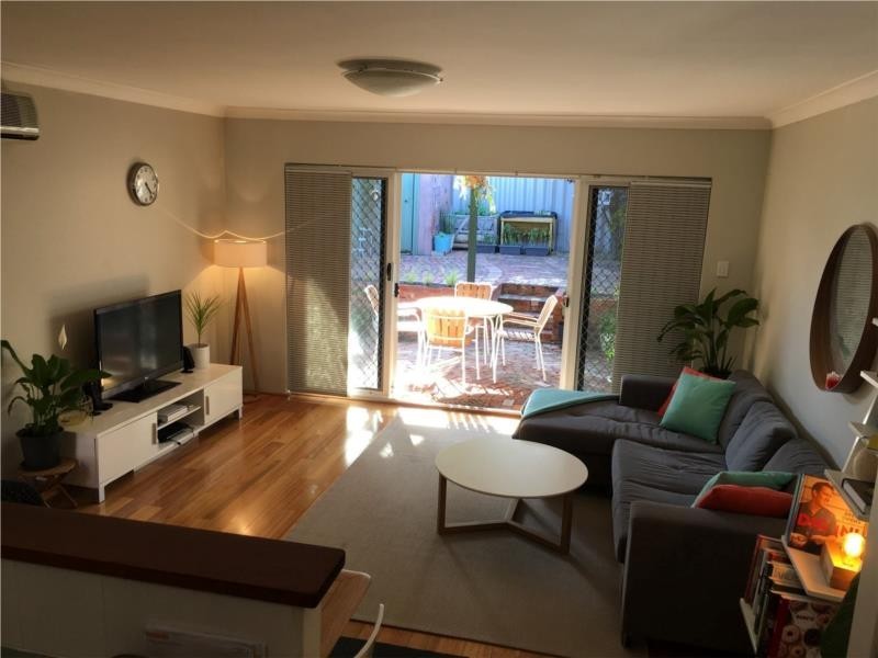 17 Orange Avenue, Perth WA 6000