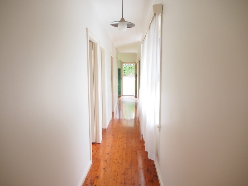 661 Warringah Road, Forestville NSW 2087