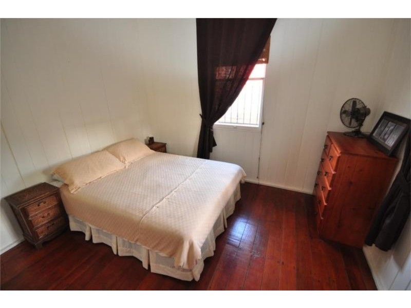 2A Sword Street, Woolloongabba QLD 4102