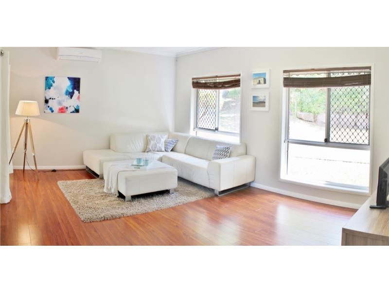 9 Riversleigh Road, Bellbowrie QLD 4070