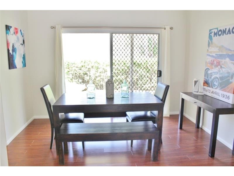 9 Riversleigh Road, Bellbowrie QLD 4070