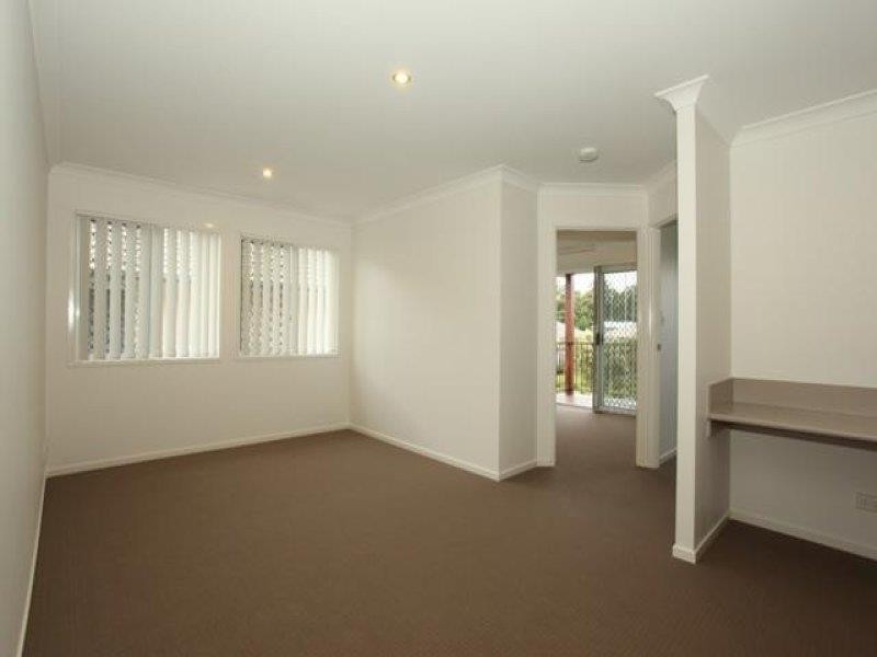 4 Kowari Crescent, North Lakes QLD 4509