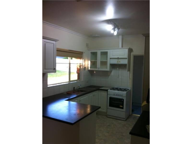 36 Rialto Avenue, Para Hills SA 5096