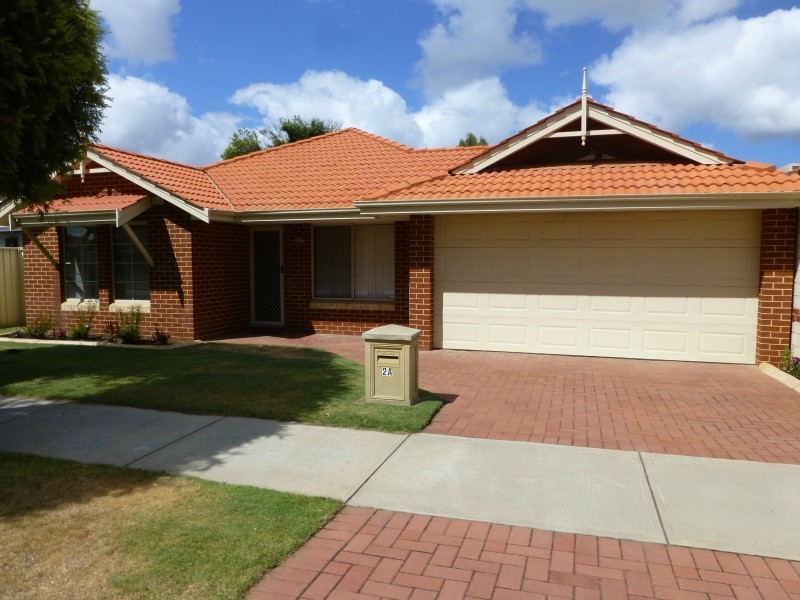 2A Finnan Street, Cloverdale WA 6105