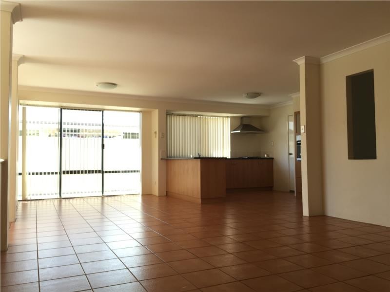 44 THE LAKES BOULEVARD, Jandakot WA 6164