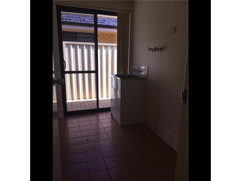 44 THE LAKES BOULEVARD, Jandakot WA 6164