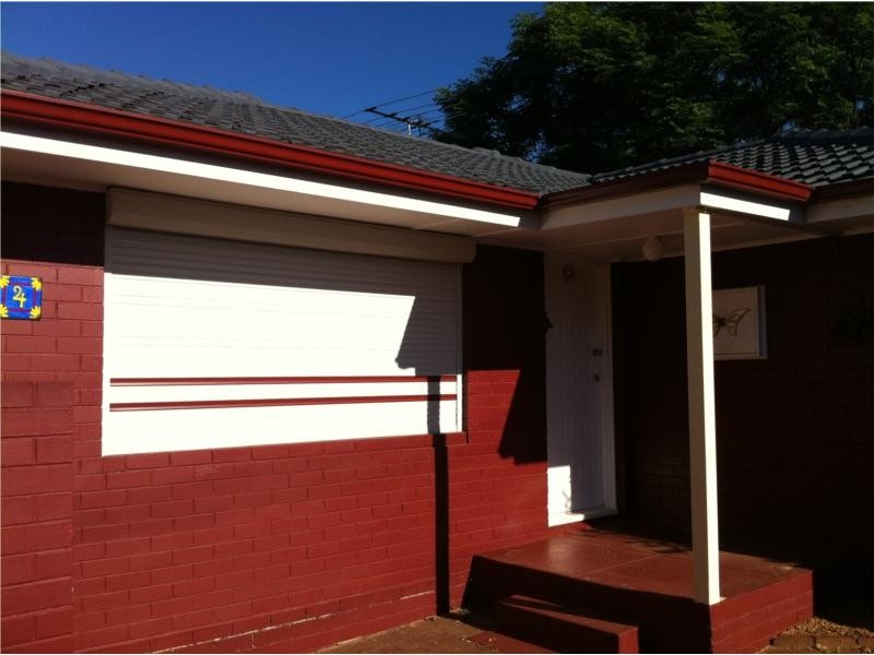 4 Banjine Road, Koongamia WA 6056
