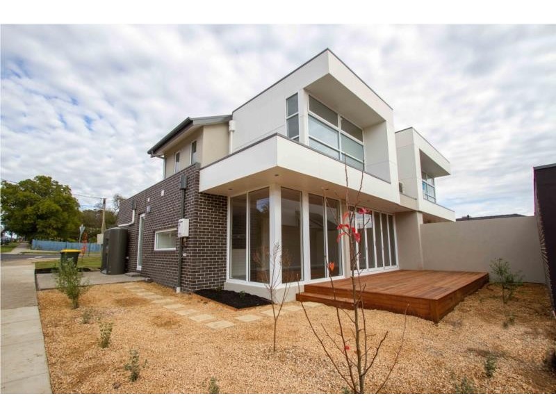 51 PETER STREET, Box Hill North VIC 3129
