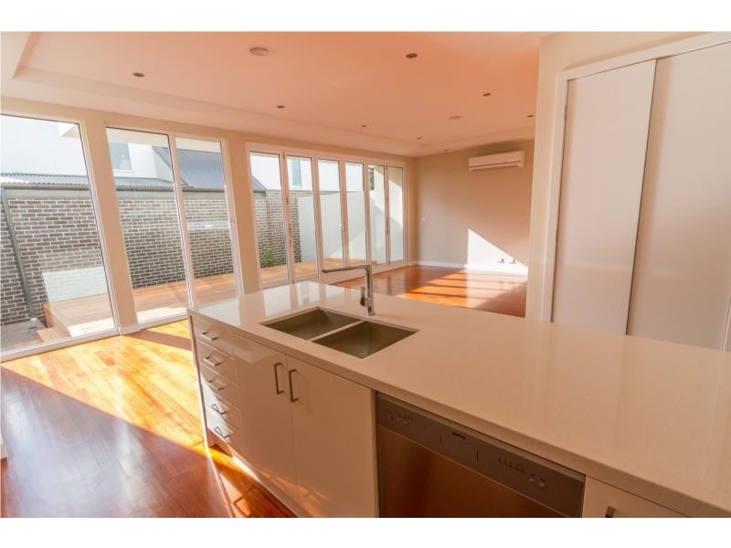 51 PETER STREET, Box Hill North VIC 3129