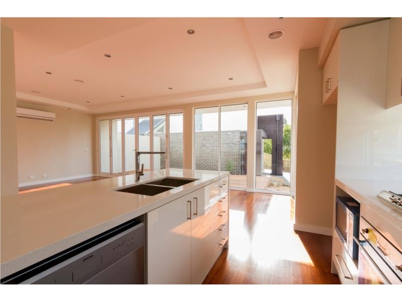 51 PETER STREET, Box Hill North VIC 3129
