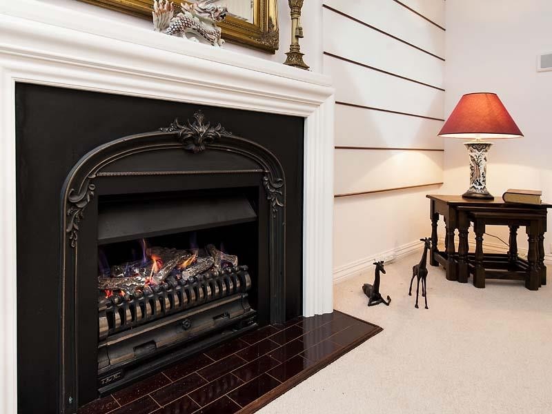 17 Kingsland Ave, City Beach WA 6015