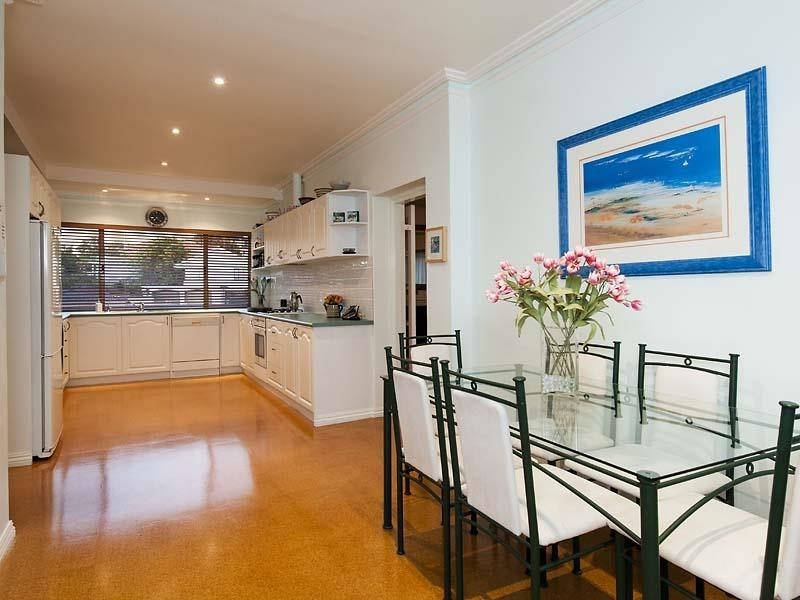 17 Kingsland Ave, City Beach WA 6015