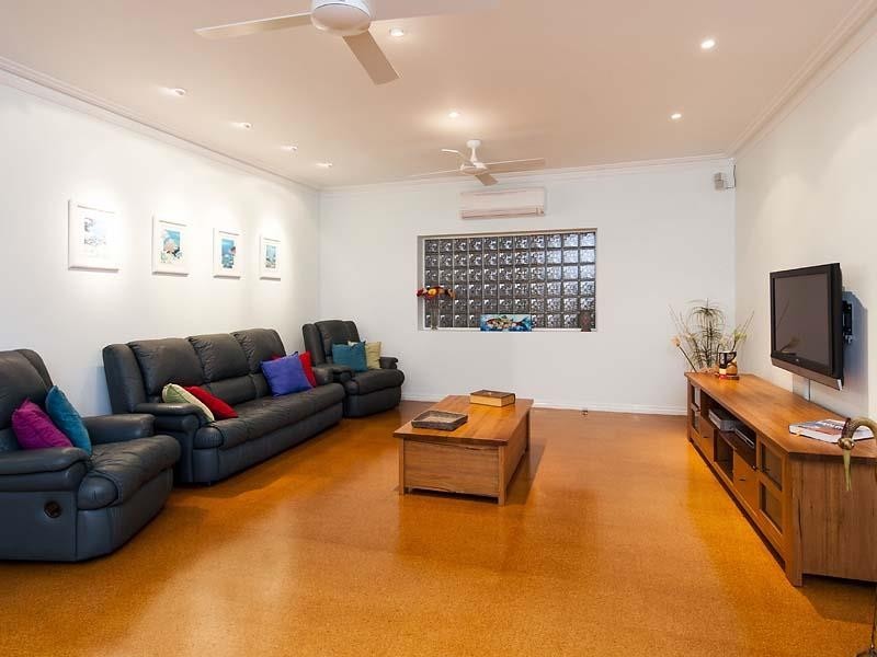 17 Kingsland Ave, City Beach WA 6015