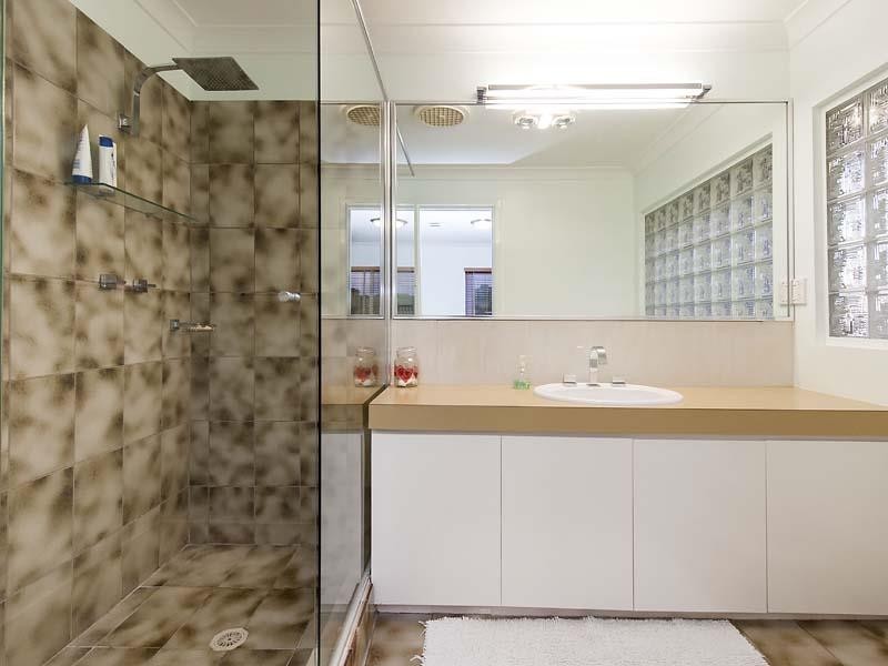 17 Kingsland Ave, City Beach WA 6015