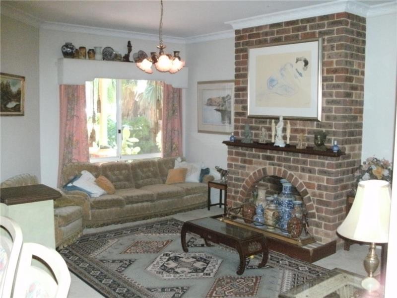 2 Discovery Drive, Thornlie WA 6108