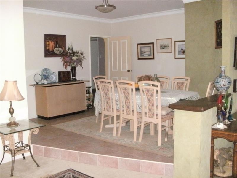 2 Discovery Drive, Thornlie WA 6108