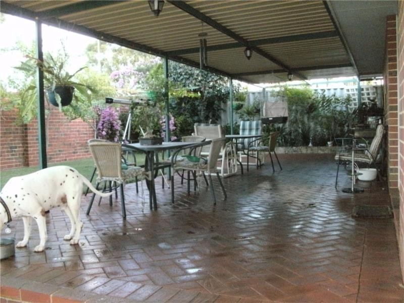 2 Discovery Drive, Thornlie WA 6108