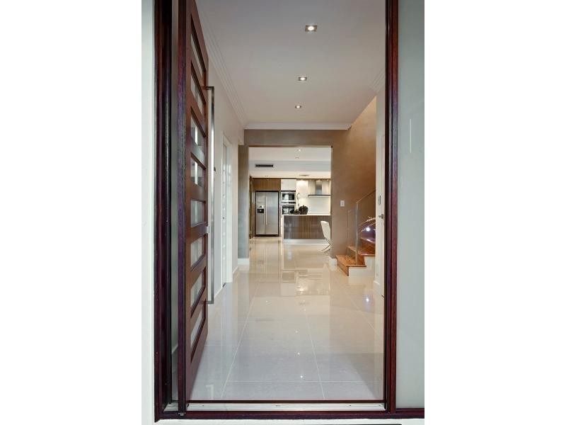 11 Letchworth Centre Ave, Salter Point WA 6152