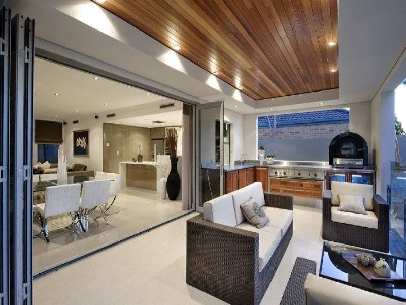 11 Letchworth Centre Ave, Salter Point WA 6152