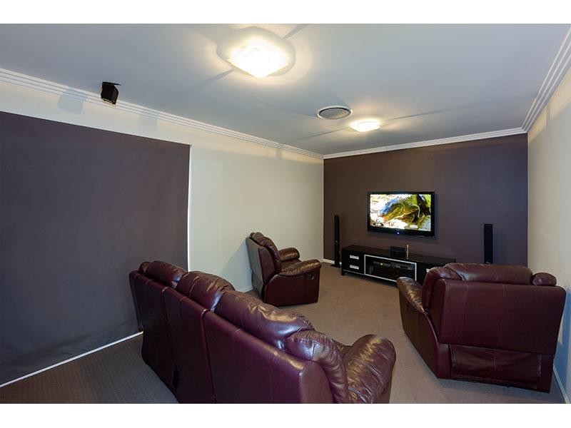 10 Wilson Place, Gumdale QLD 4154