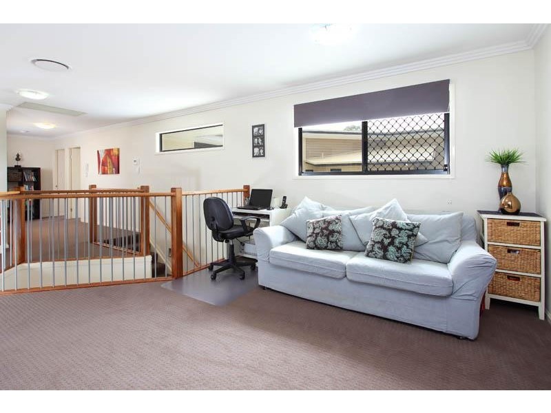 10 Wilson Place, Gumdale QLD 4154