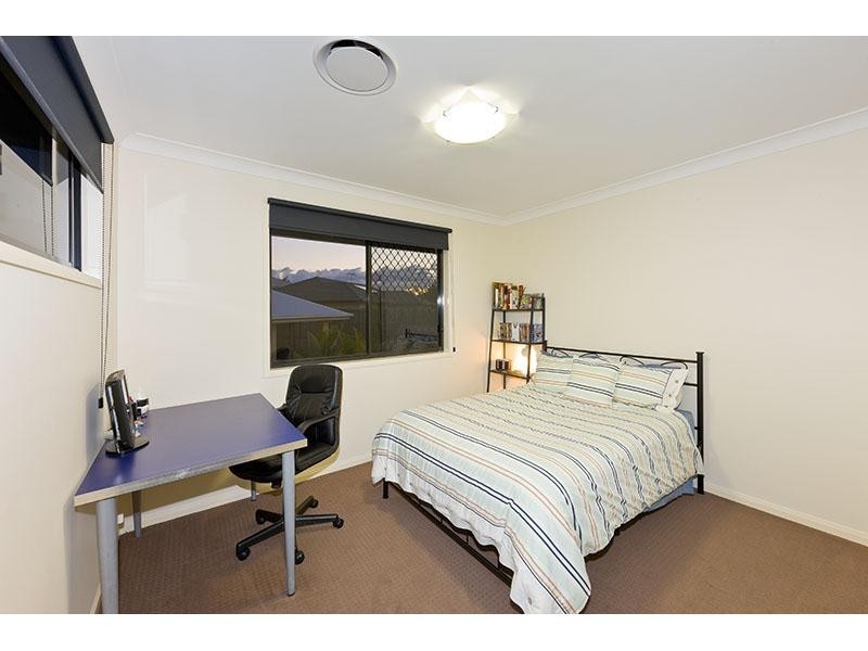10 Wilson Place, Gumdale QLD 4154