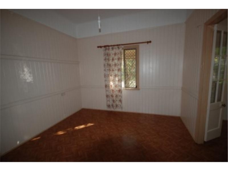 31 Henry Street, Woolloongabba QLD 4102