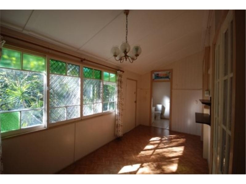 31 Henry Street, Woolloongabba QLD 4102