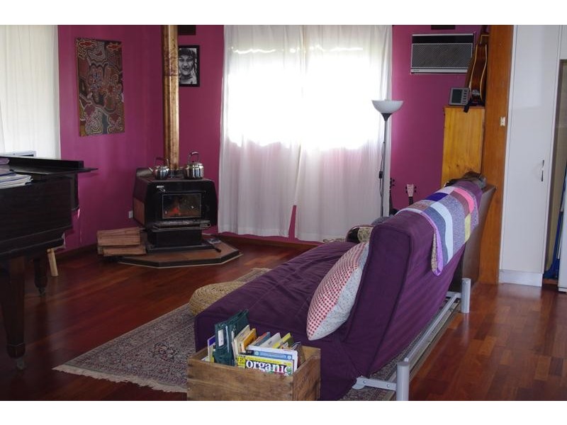 35 Wright Street, Elphinstone VIC 3448