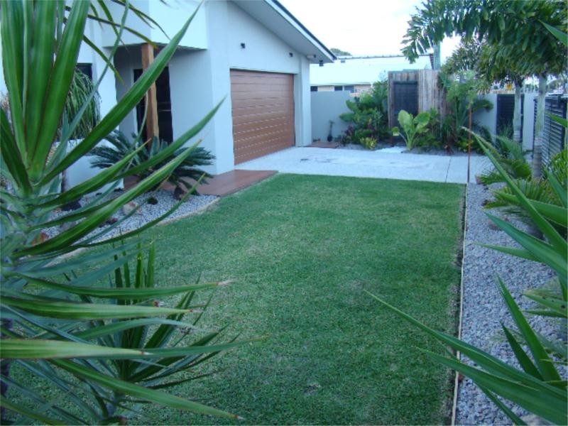 892 Suncoast Boulevard, Marcoola QLD 4564