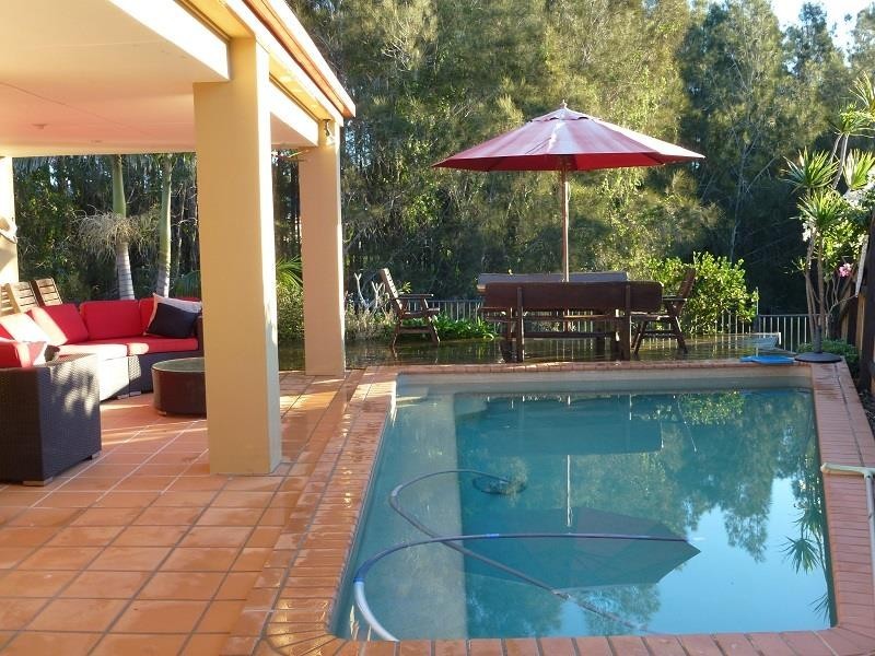 51 Tussock Crescent, Elanora QLD 4221