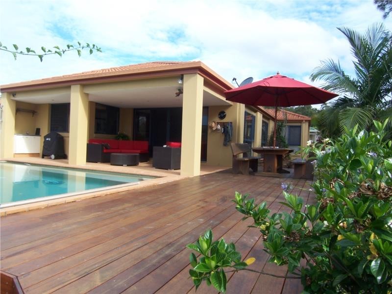 51 Tussock Crescent, Elanora QLD 4221