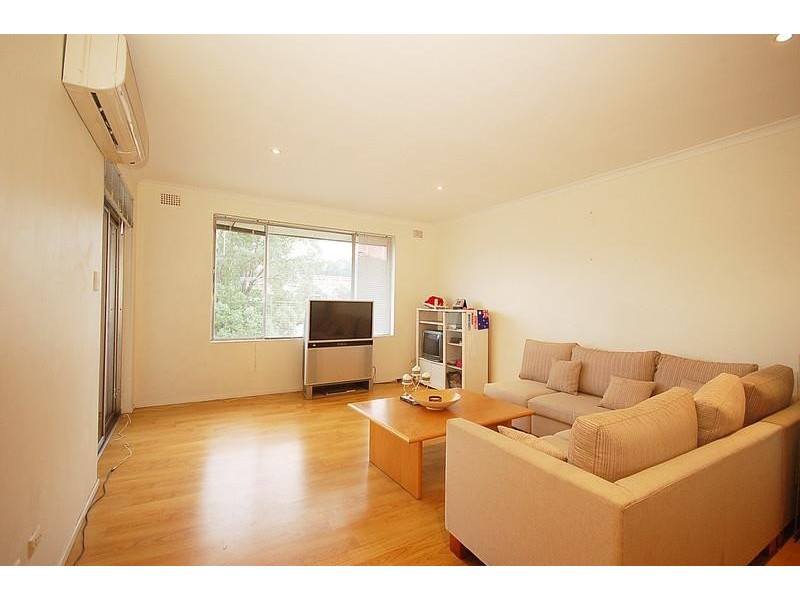 39 Masons Parade, Gosford NSW 2250