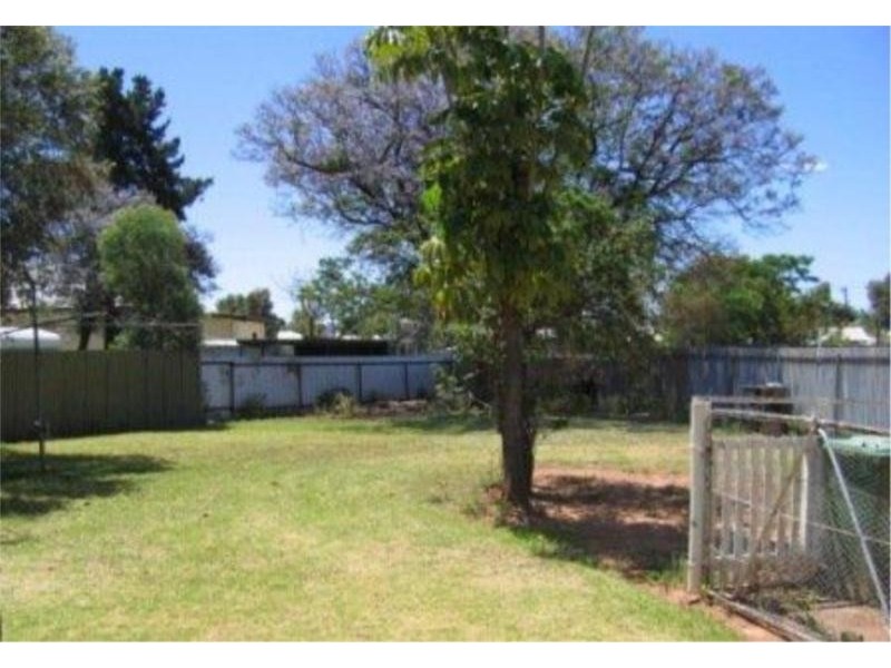 13 Hawdon street, Dareton NSW 2717