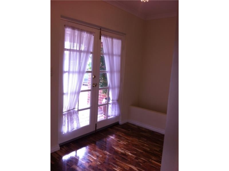 4 Laurina Way, Jane Brook WA 6056