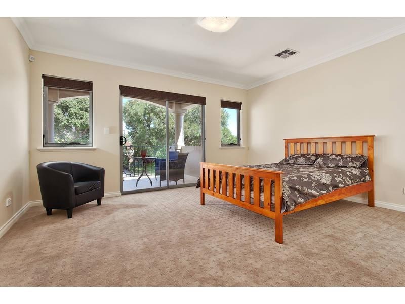 13 Wade Street, Joondanna WA 6060