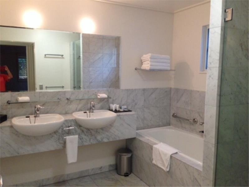 2004/130 Cook Street, South Stradbroke QLD 4216