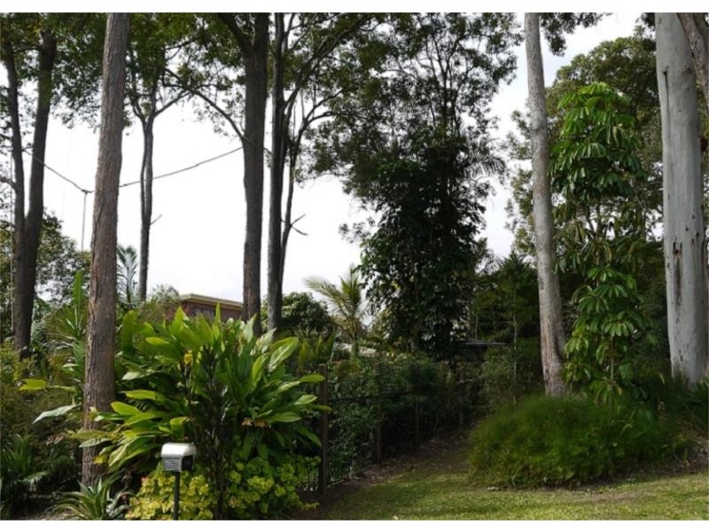 16 Fullertons Road, Glass House Mountains QLD 4518