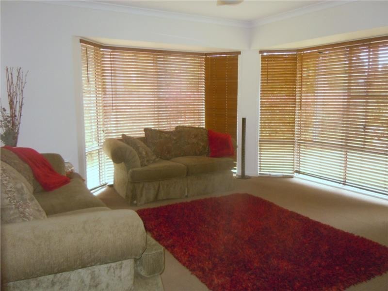 16 Fullertons Road, Glass House Mountains QLD 4518