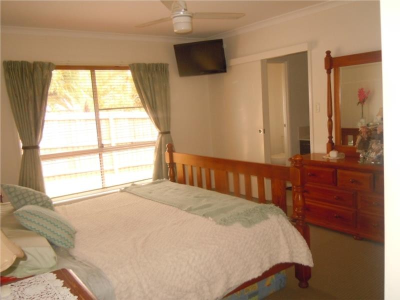 16 Fullertons Road, Glass House Mountains QLD 4518