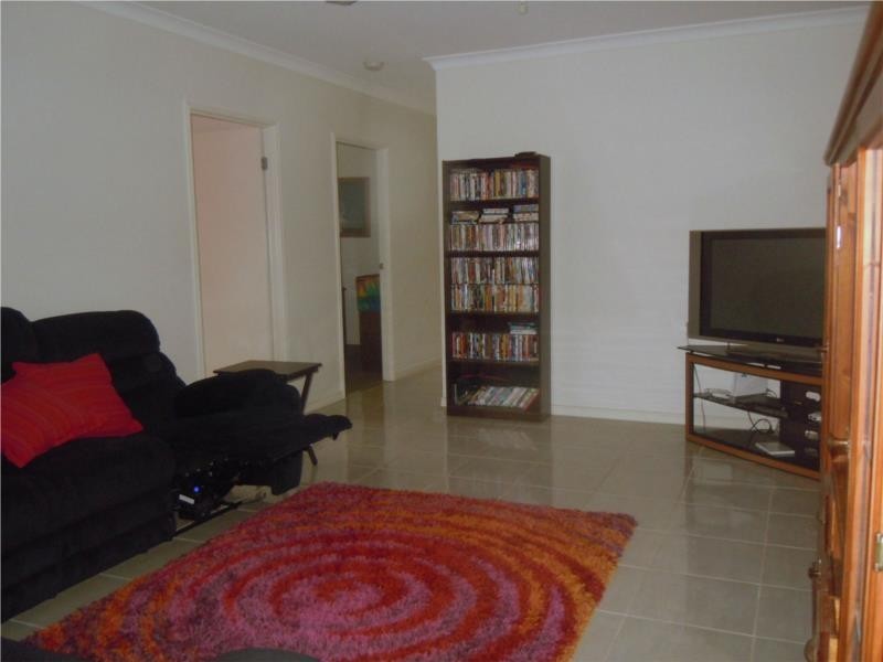 16 Fullertons Road, Glass House Mountains QLD 4518