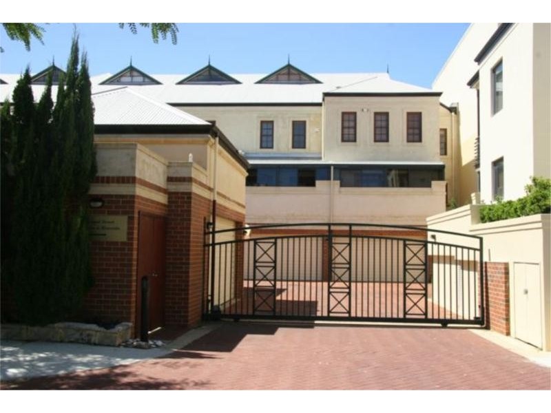 2/12 Doepel Street, North Fremantle WA 6159