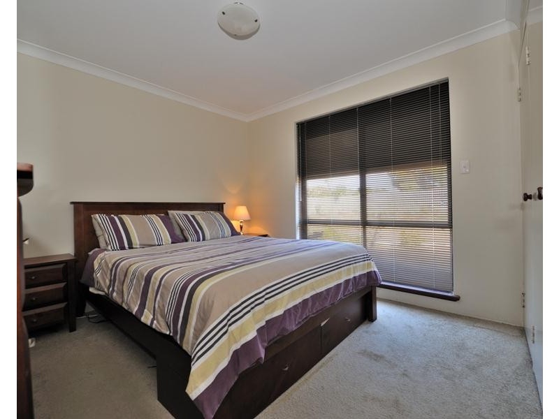 8 Kenton Way, Rockingham WA 6168